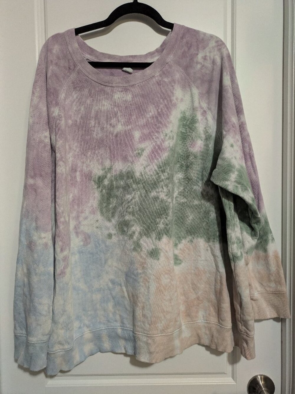 Old Navy Tie Dye Pattern Pastel Plus Sized Long Sleeved Sweat Shirt (3X)